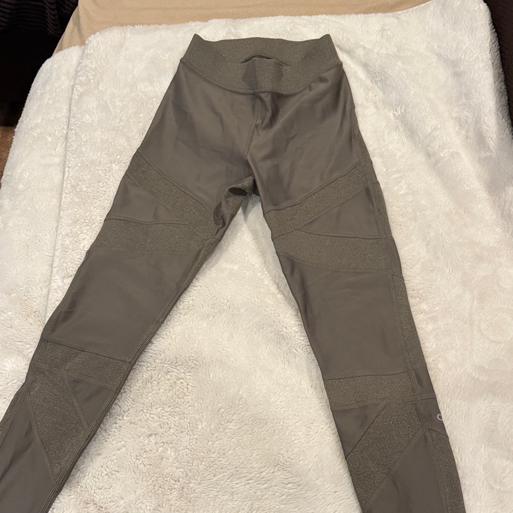 ALO Gray Athletic Leggings